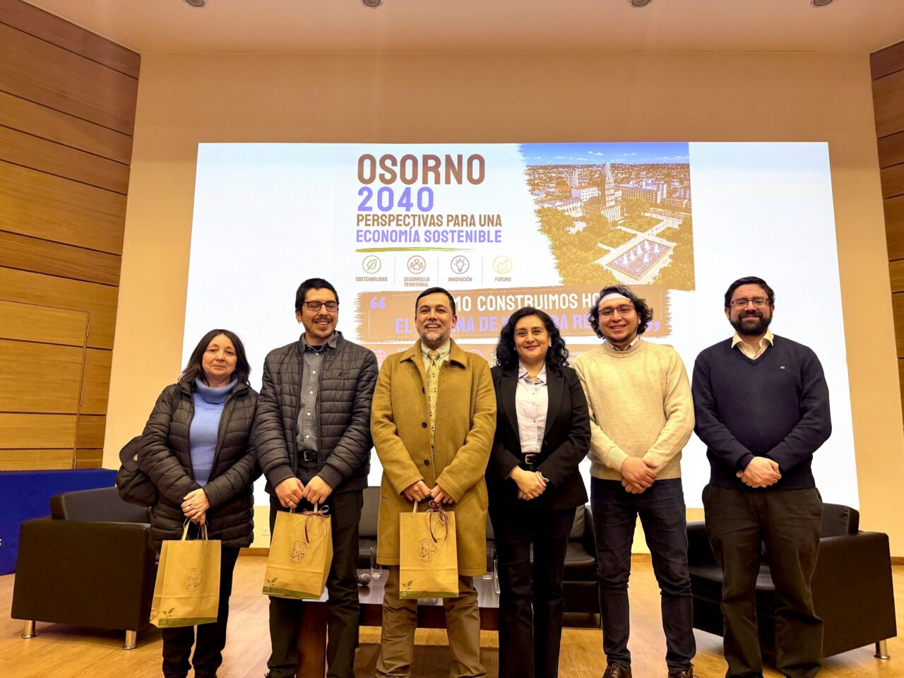 Realizan seminario «Osorno 2040: Perpectivas para una economía sostenible»