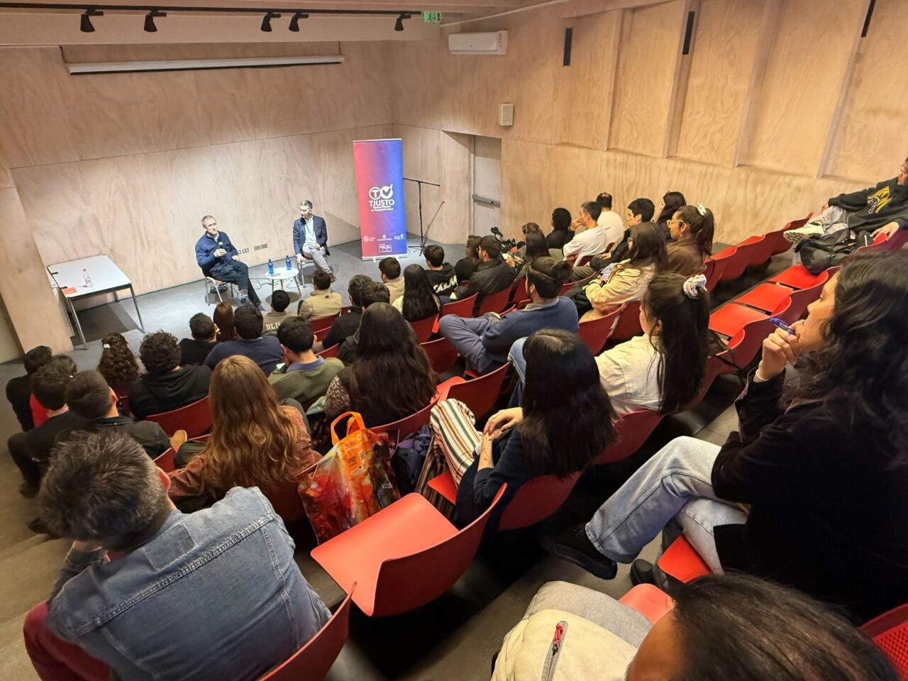 Académicos ULAGOS coorganizan Escuela Metodológica de Primavera sobre movilidad y transporte justo