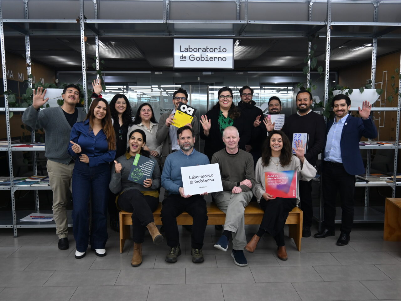 ULagos y Laboratorio de Gobierno avanzan en el diseño de una inédita guía de innovación pública para municipios y territorios