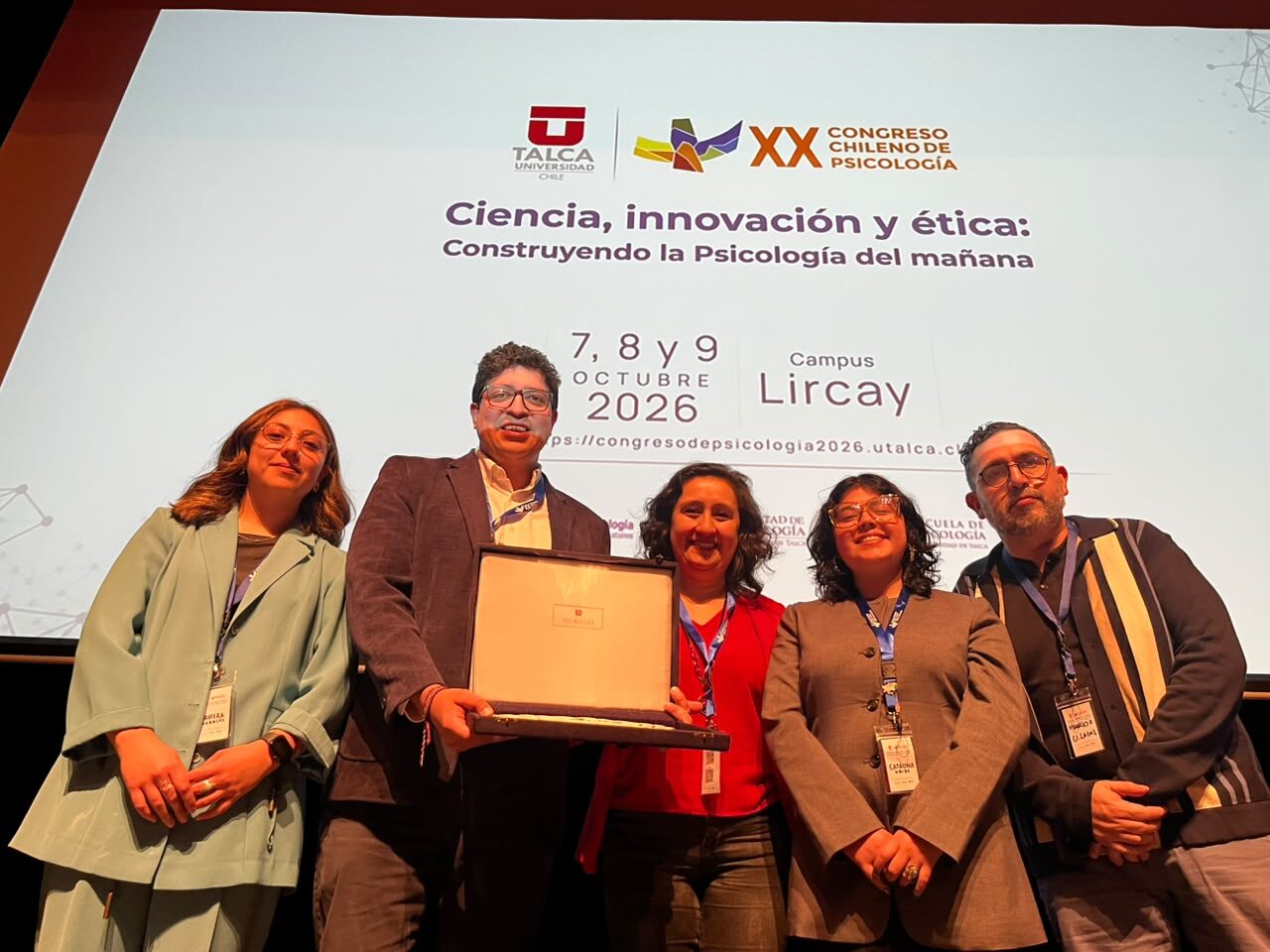 Académicos y estudiantes de Psicología ULagos participan en congreso nacional y reciben la organización de su próxima edición en Chiloé