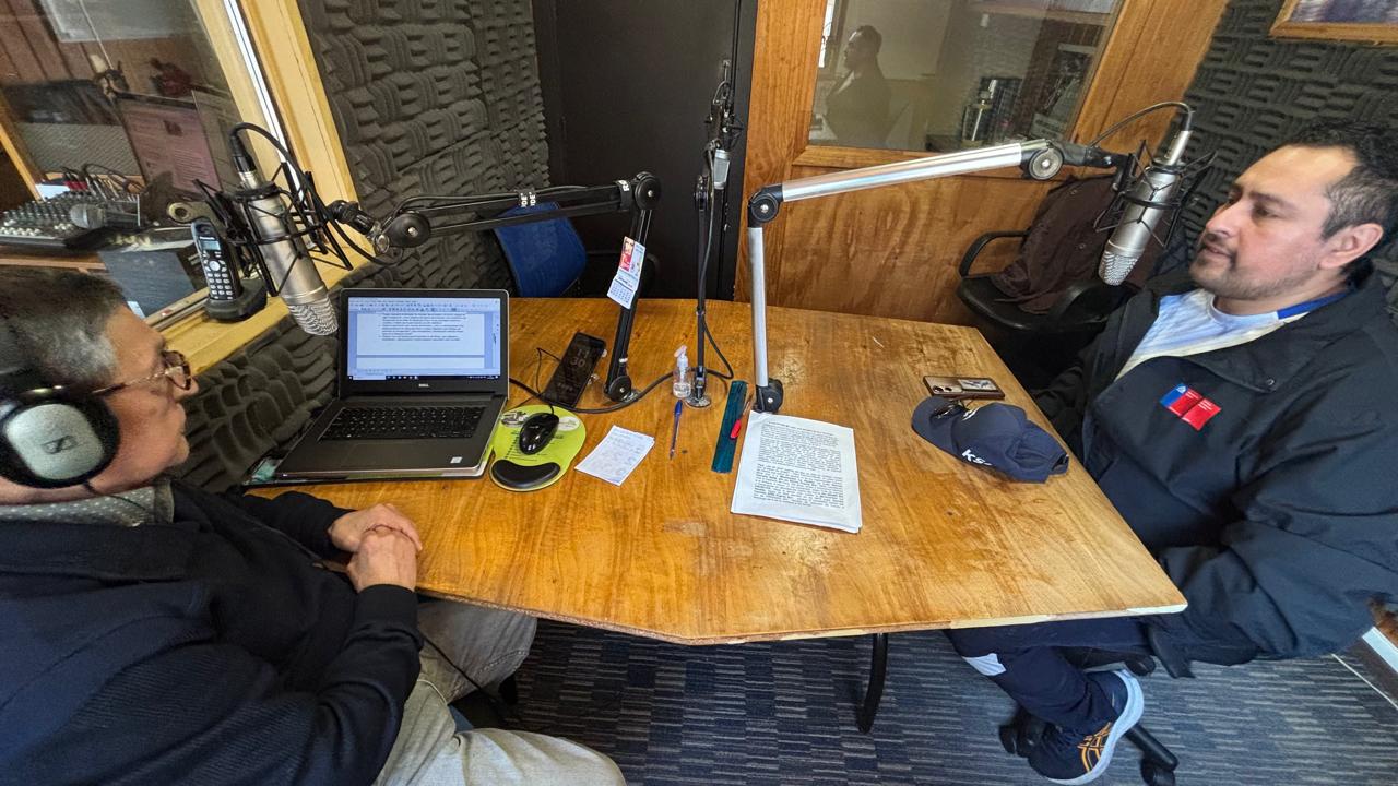 Titulado y docente ULagos, técnico de selecciones de básquetbol en silla de ruedas  compartió su experiencia en Radio 92.2 FM