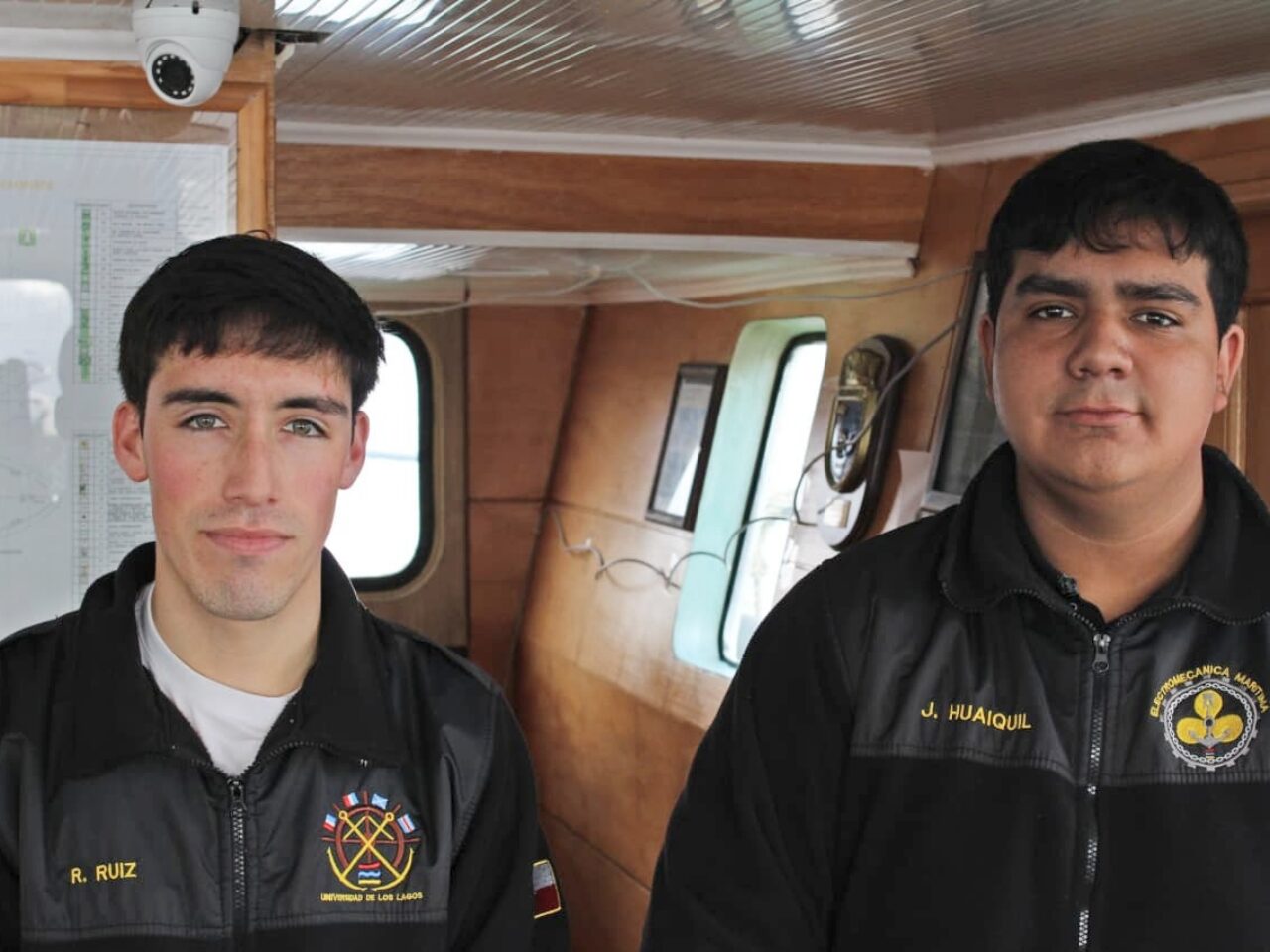 Estudiantes de carreras marítimas participaron en ruta por fiordos y canales de Chiloé a Aysén